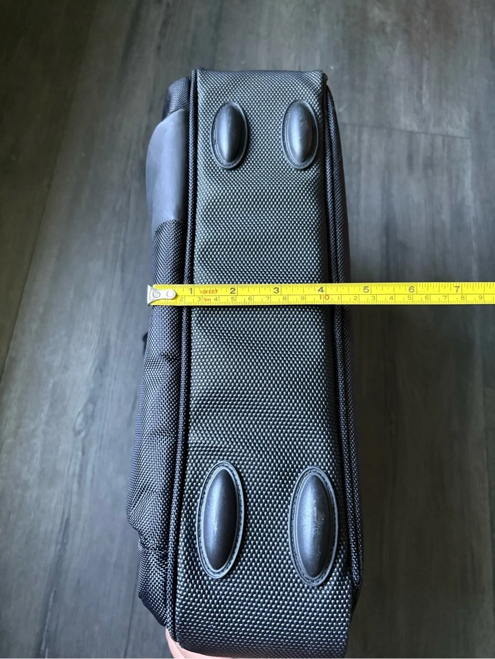 Toshiba Black Laptop Messenger Bag Shoulder Strap Multiple Pockets Travel Career